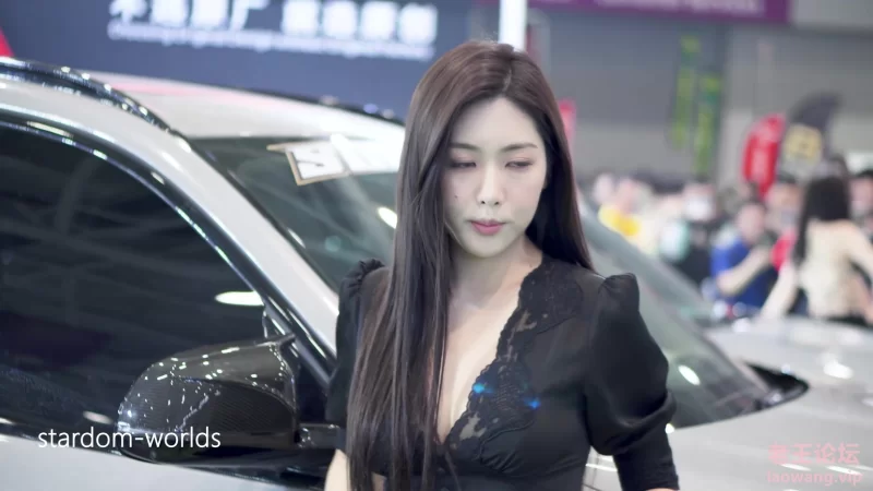 2024深圳改装车展 레이싱모델 Auto Show _ Racing Model 气质美女车模 车展模特Day2-4.jpg